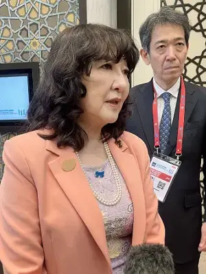 円急伸、一時１５５円台後半