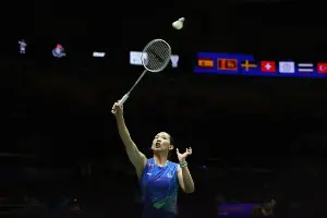 Kunlavut rolls into quarters, Pornpawee survives a thriller