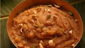 This pineapple sheera recipe by Sanjeev Kapoor will elevate your mood instantly: See step-by-step preparation