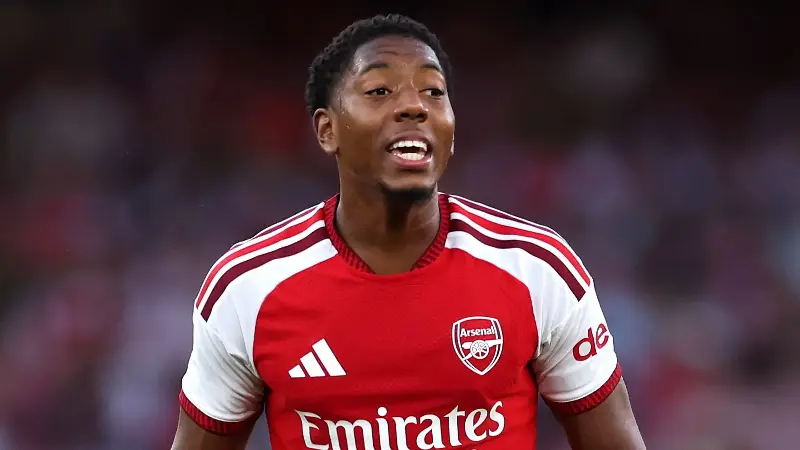 Arteta confirma la continuidad de Lewis-Skelly