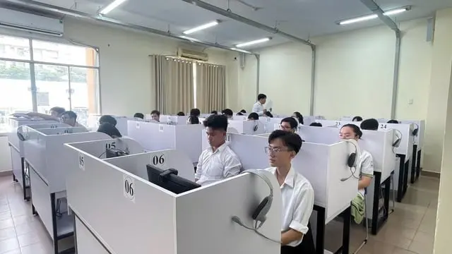 Trường ĐH Sư phạm TP.HCM có nhiều ngành lấy điểm sàn từ 24 điểm - Ảnh 1.
