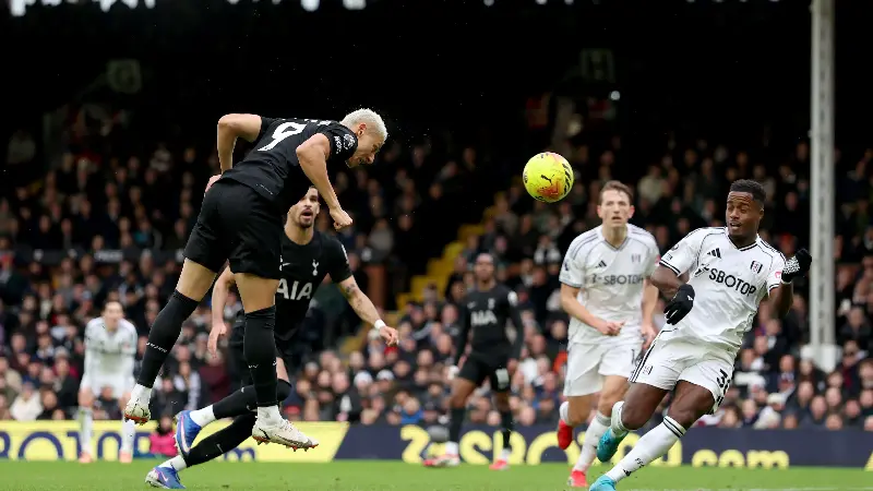 El gol de Richarlison no logra impulsar la remontada