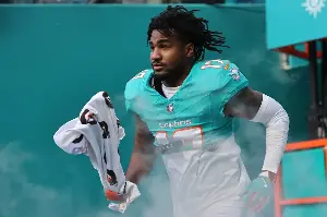 Broncos' Jaylen Waddle trade keeps looking better