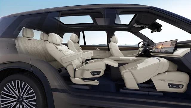 Volkswagen's most luxurious SUV is about to arrive in Vietnam, priced under 3 billion VND - Photo 4.