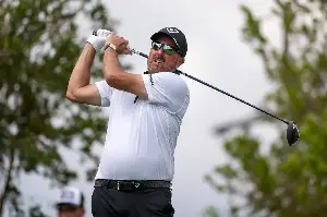Phil Mickelson entered treatment center for family trauma and addiction earlier this year