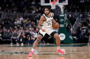 Bucks Make Shocking Roster Move Before Clippers Game