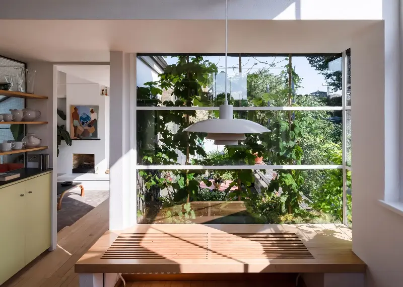 Sticking to your budget might feel like you are compromising but, overall, it results in a less stressful renovation experience.  (Image credit: David Valinsky Photography; Design: Ash Sakula Architects)