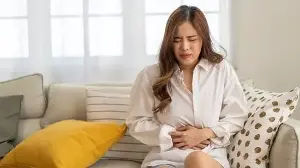 Gastroenterologist shares 4 hacks to try before, during, and after heavy meals to reduce bloating