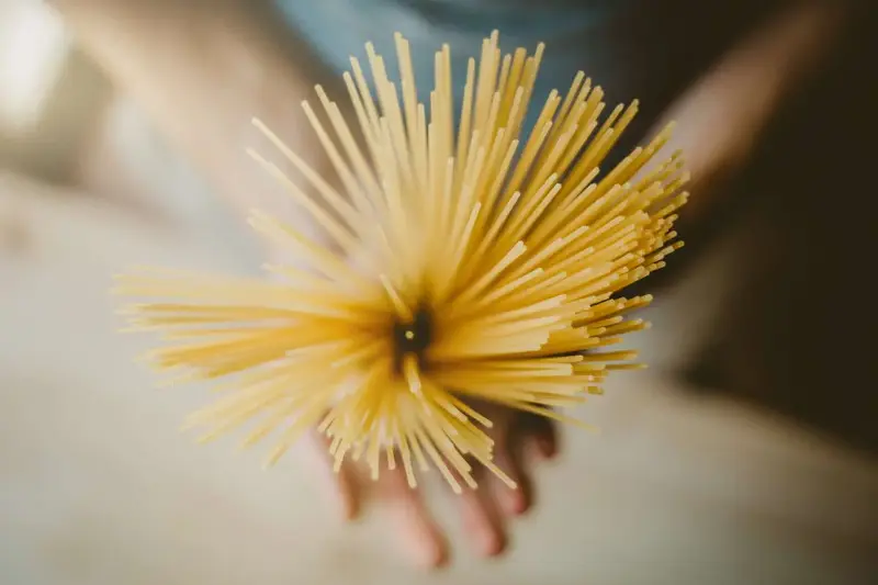 Spaghetti, cadmio nell’80% della pasta analizzata: i risultati di Barilla, De Cecco e Rummo