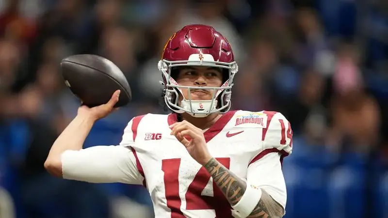 USC Trojans quarterback Jayden Maiava