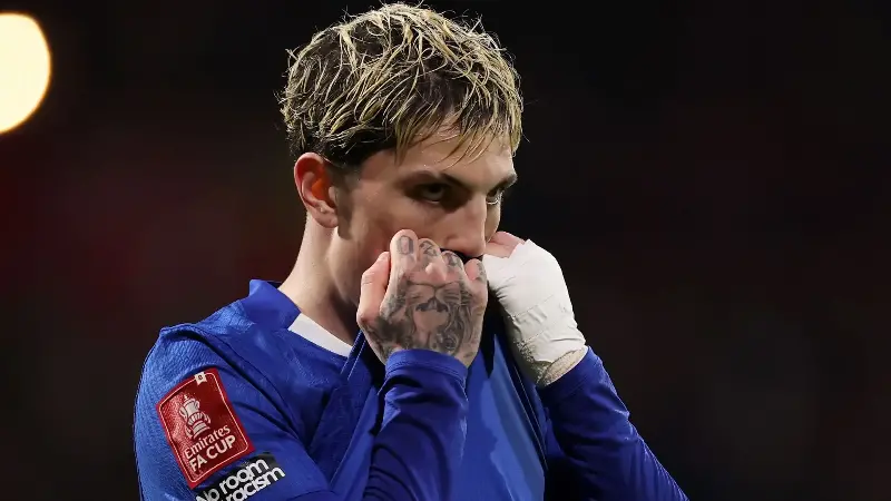 Alejandro Garnacho podría fichar este verano por un club sorpresa, tras haberse establecido contacto con el extremo del Chelsea