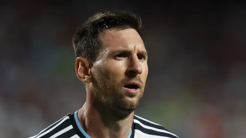 Messi estudia una nueva decisión tras comprar el Deportivo Eldense