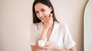 Top 8 SPF 50 gel sunscreens for oily skin: Light protection for your summer glow