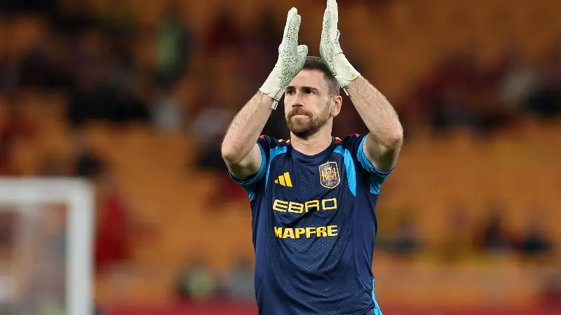 Courtois' praise for Raya