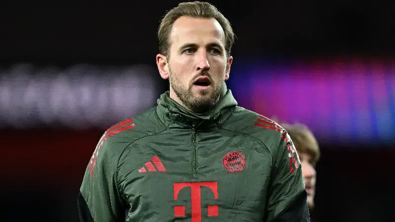 Kane asks for calm as Bayern suffer at the Emirates