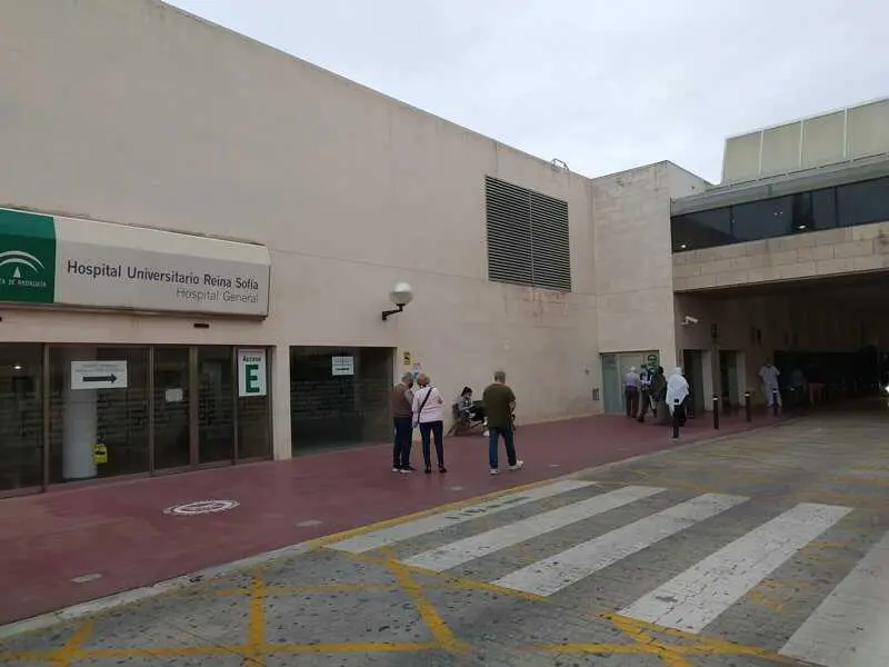 CSIF alerta que "las altas temperaturas ponen en riesgo" al personal de lavandería del Hospital Reina Sofía