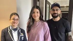 Anushka Sharma, Virat Kohli win hearts as they pose with hotel staff, leave handwritten notes: ‘That’s so sweet'