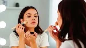 Monsoon makeup: Why to avoid heavy makeup in humid weather
