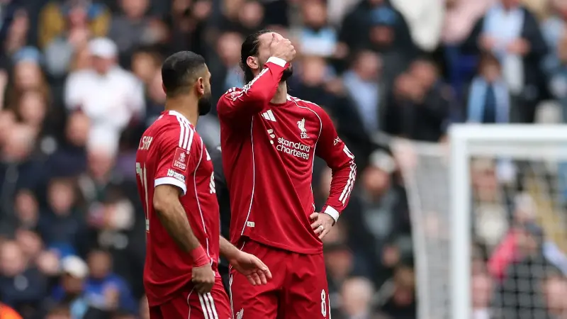 Futuro incierto para el entrenador y el club