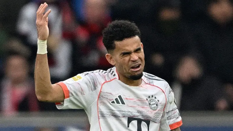 ¿Tarjeta amarilla-roja para Luis Díaz? Dietmar Hamann aprueba la decisión del árbitro