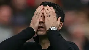Mikel Arteta 'thinks he's going to get sacked' as body language expert gives insight into 'absolutely furious' Arsenal manager's behaviour