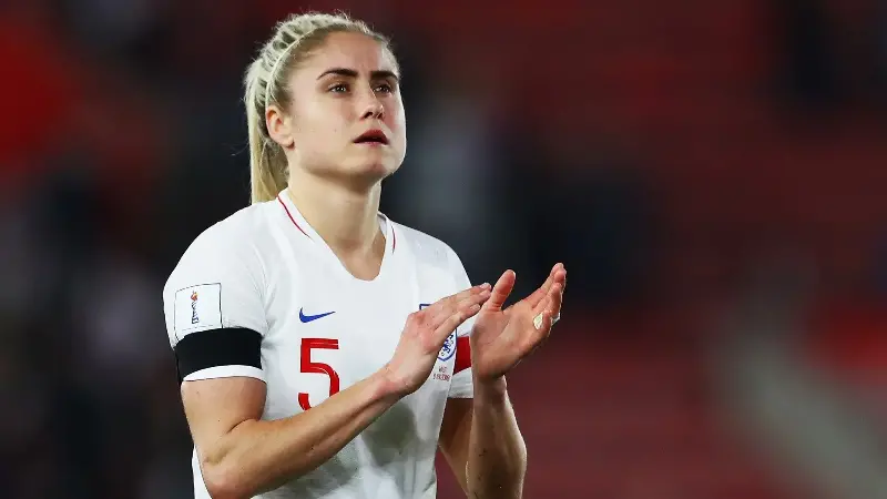 Steph Houghton (121 partidos internacionales)