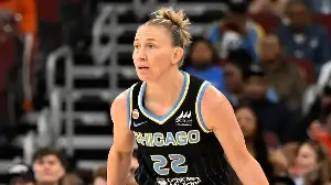 Courtney Vandersloot's return isn't nearly enough to save the Chicago Sky