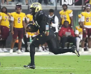 Mike Bianchi: Scott Frost needs Alonza Barnett III to end UCF’s quarterback curse