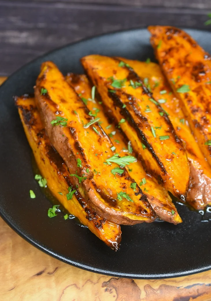 4 groups of people who should limit their consumption of baked sweet potatoes to protect their health - Image 1.