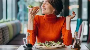 Prevent Food Poisoning In Summers With These Food Tips