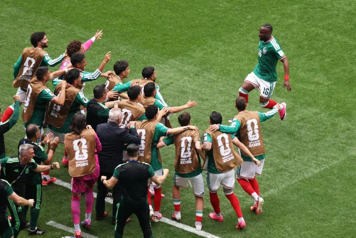Raul Jimenez trở thành cầu thủ xuất sắc nhất trận khai mạc World Cup 2026 - Ảnh 1.