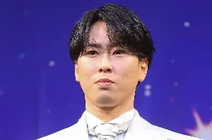 【カンヌ映画祭】宮舘涼太のパフォーマンスに「恥ずかしい」の声も…　プロ視点では高評価なワケ
