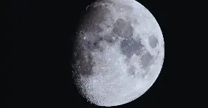A lunar meteorite found in northwest Africa has been shown to record evidence of an asteroid impact on the Moon 3.5 billion years ago, matching independently dated impacts on Earth and on the asteroid 4 Vesta from the same period, at the moment life on Earth was first taking hold