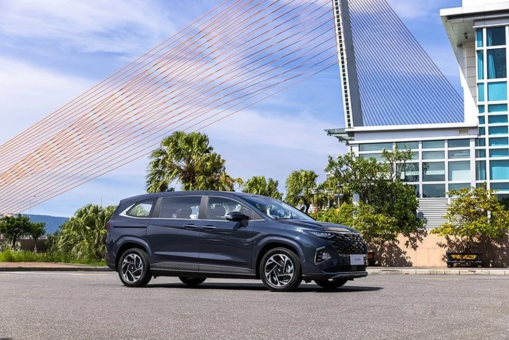 Hyundai Custom premium version