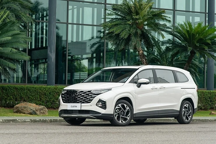 Overall appearance of the Hyundai Custin