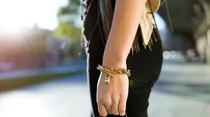 These 7 elegant and stylish bracelets for women elevate your look instantly