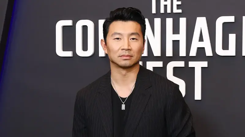 Simu Liu se une a Allison Williams y Michelle Randolph en Homewrecker