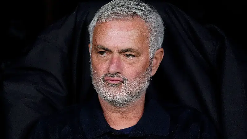Mourinho devuelve el equilibrio: la diversión empieza en la defensa
