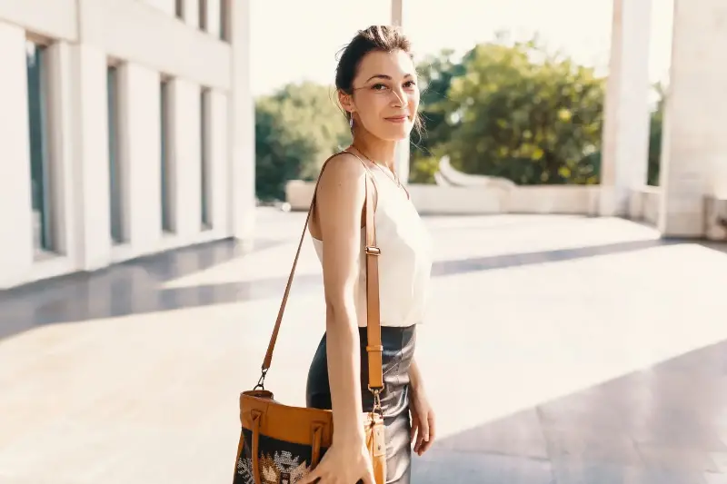 A one-shoulder bag creates uneven weight distribution. 