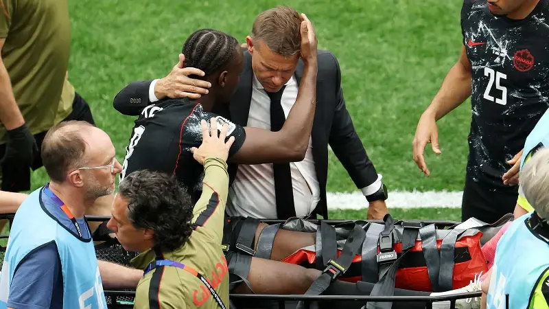 Lágrimas, horror y estupor: una grave lesión empañó el partido de Canadá ante Catar en el Mundial
