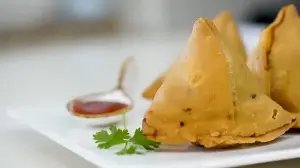 Learn to make Punjabi samosas