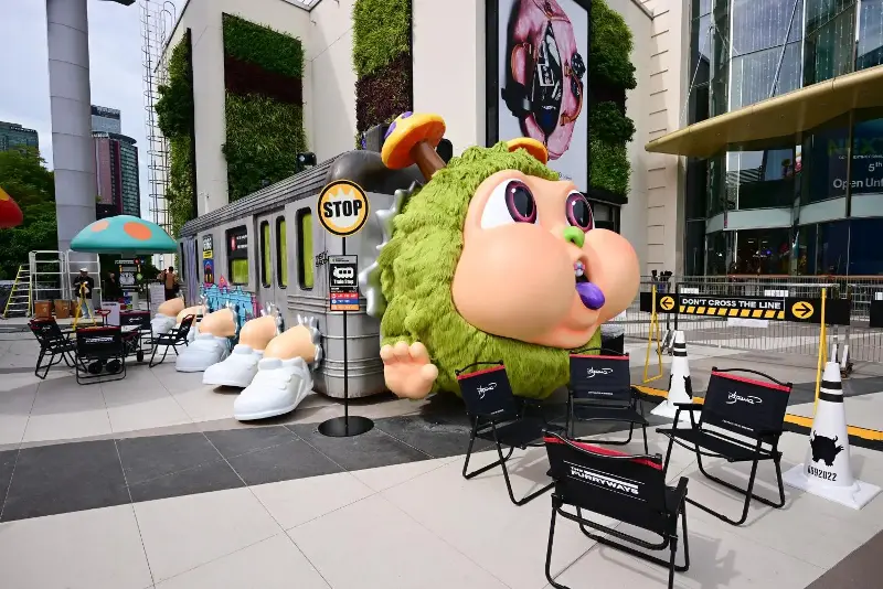 MrKreme's Furryways  makes a stop at Siam Paragon