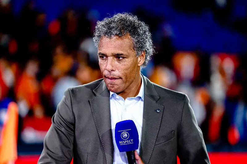 Waarom Van Hooijdonk vindt dat het Oranje-verlies goed is voor Koeman