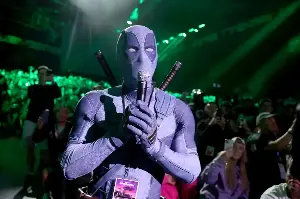 Ryan Reynolds surprises Comic-Con fans with secret Deadpool walkabout that had ‘no handlers, no security’