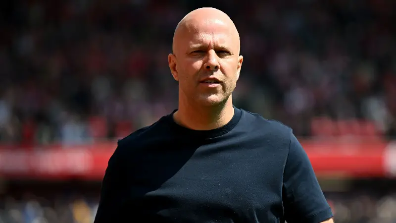 «Ya no tengo 12 años»: Arne Slot nunca pensó en dejar el Liverpool, afirmó el técnico holandés tras los abucheos de la afición y las dudas sobre su futuro