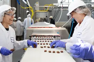 Mars Snacking to invest $100 million, add 600 jobs through Chicago HQ expansion