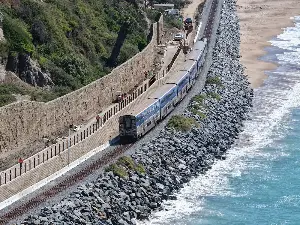 El Niño threatens the beloved Pacific Surfliner. Can the iconic train survive the winter?