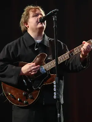 Lewis Capaldi jokes about being mistaken for Lewis Hamilton