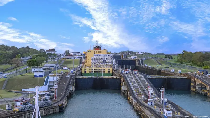 Canal de Panamá reduciría más tránsito de buques por El Niño