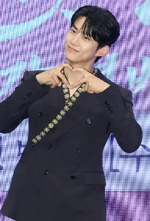 Ok Taecyeon Skips Honeymoon for Historic 2PM Tokyo Dome Return Just 15 Days After Wedding